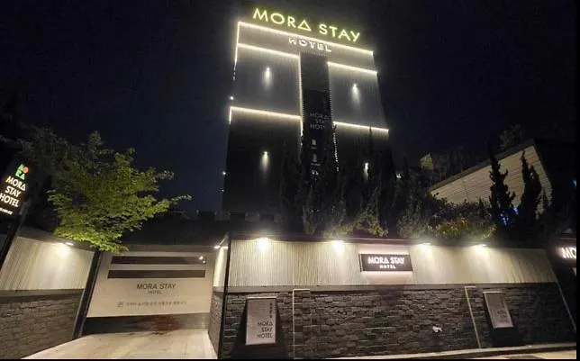 Mora ホテル